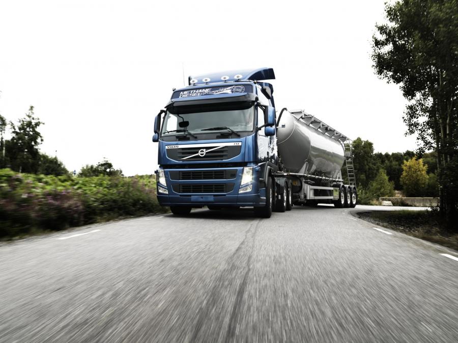  Volvo FM 460 MethaneDiesel 6x2 2010 года  (фото 2 из 6)